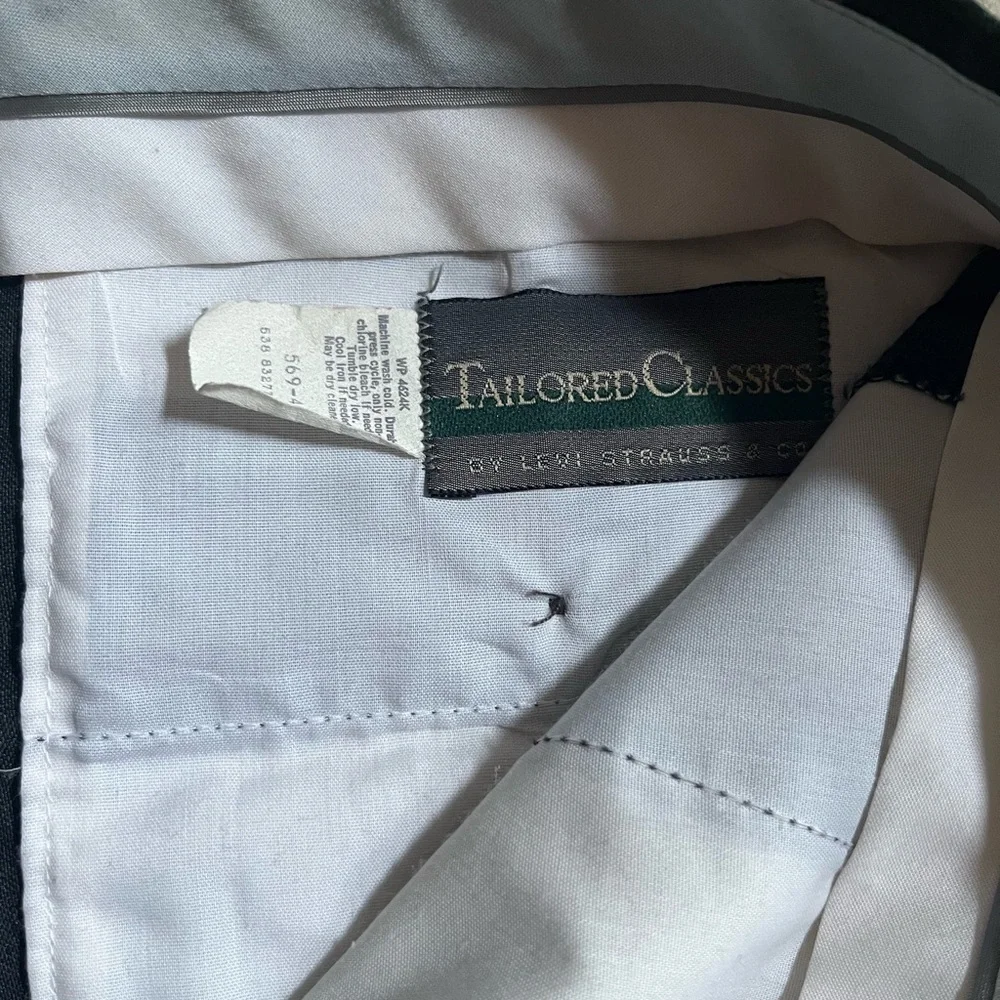 Vintage Tailored Classics by Levi Strauss Mens 36x30 Pants Flat Front Gray